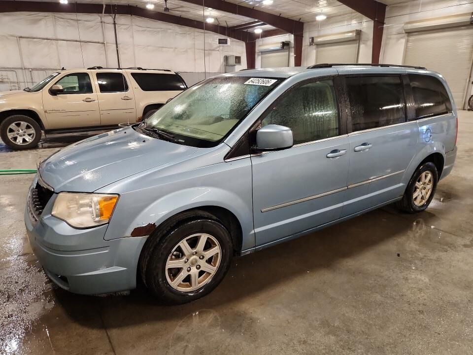 2010 CHRYSLER Town and Country