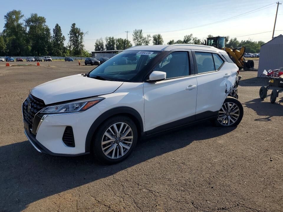 2021 NISSAN Kicks