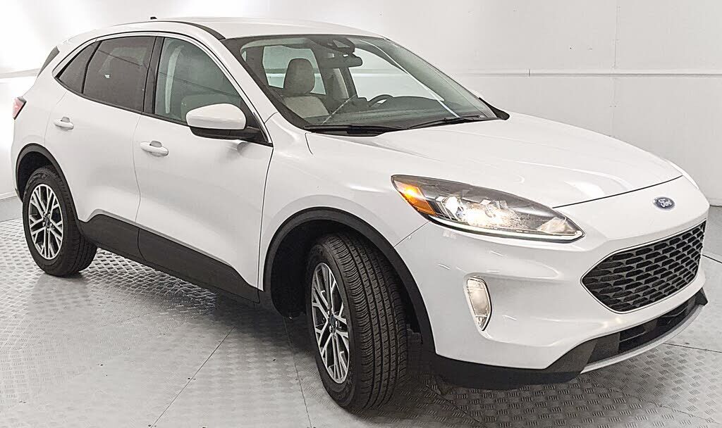 2022 FORD Escape