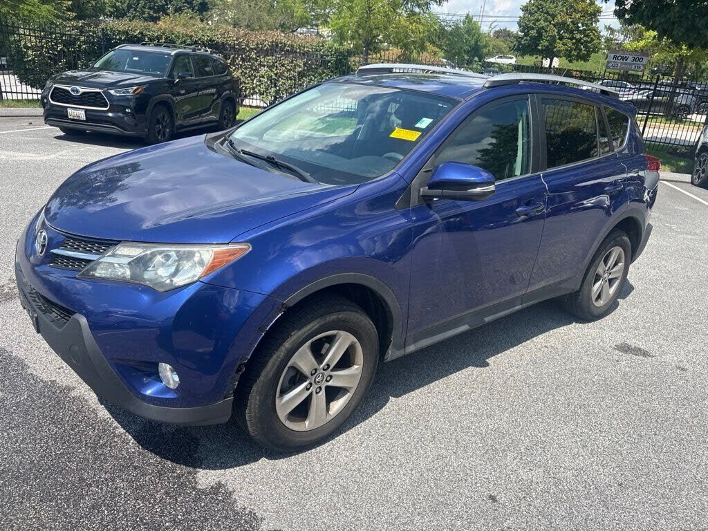 2015 TOYOTA RAV4