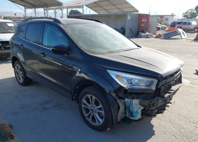 2017 FORD Escape