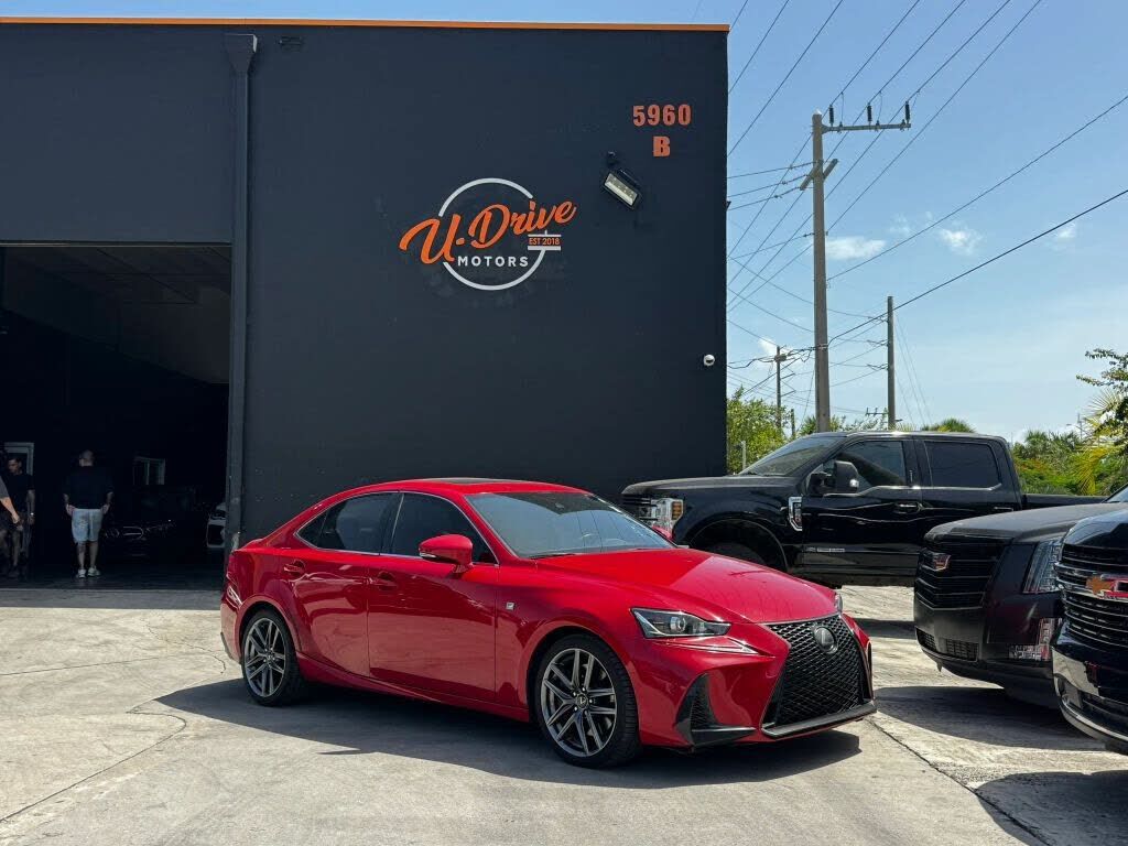2018 LEXUS IS