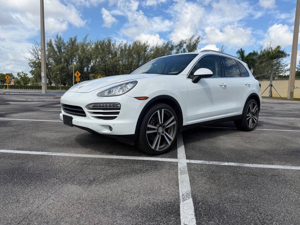 2013 PORSCHE Cayenne