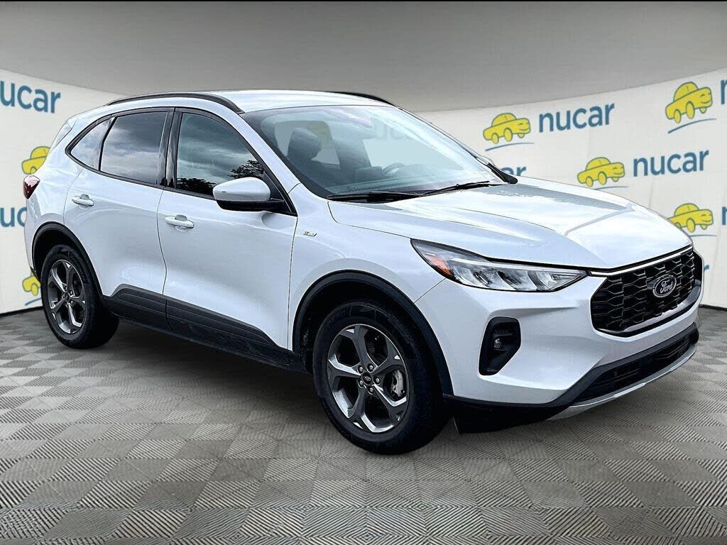 2025 FORD Escape