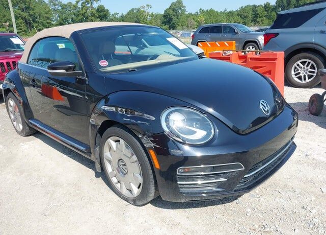2017 VOLKSWAGEN Beetle