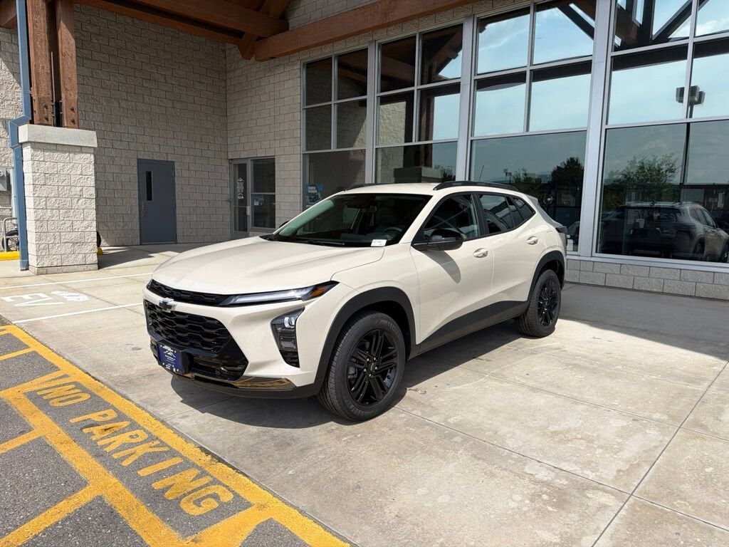 2026 CHEVROLET Trax