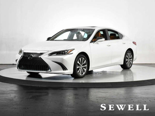 2021 LEXUS ES