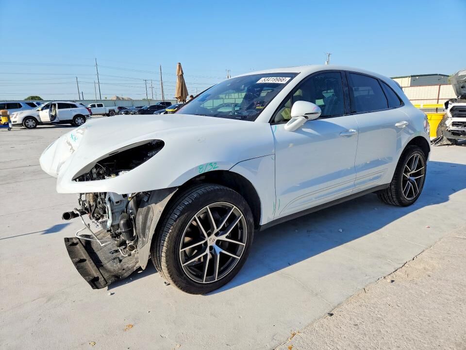 2025 PORSCHE Macan