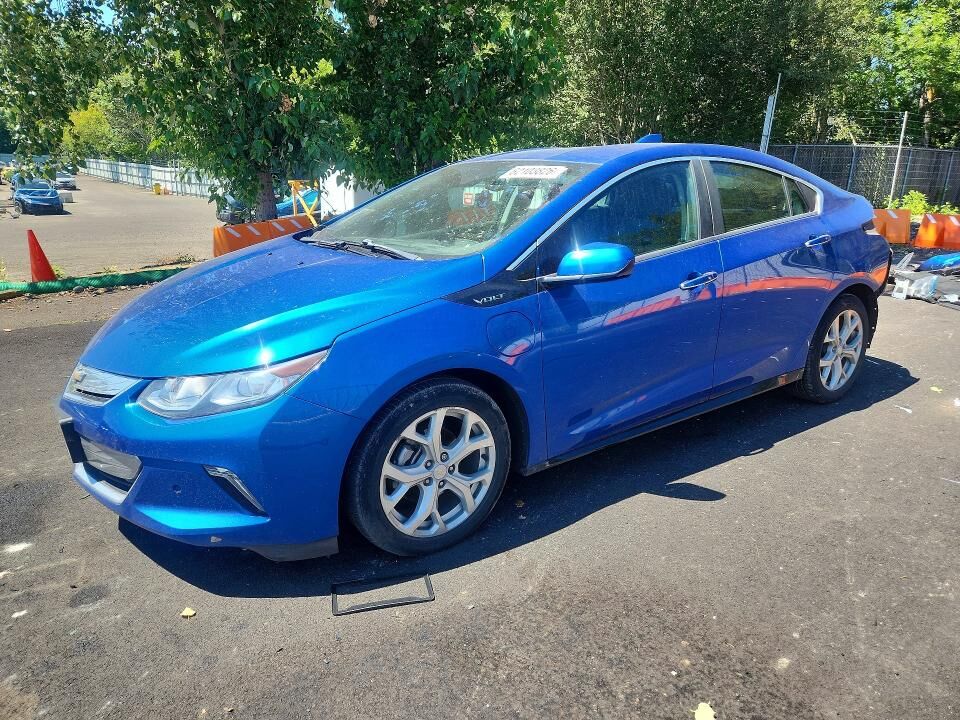 2017 CHEVROLET Volt