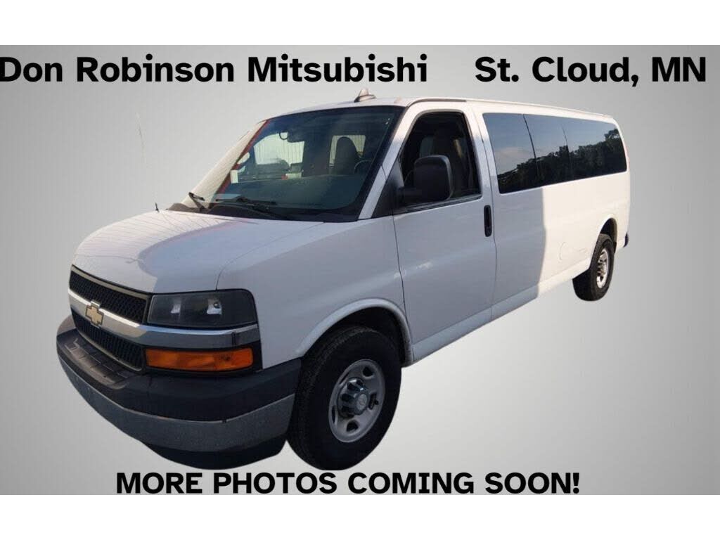 2017 CHEVROLET Express