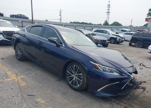 2022 LEXUS ES