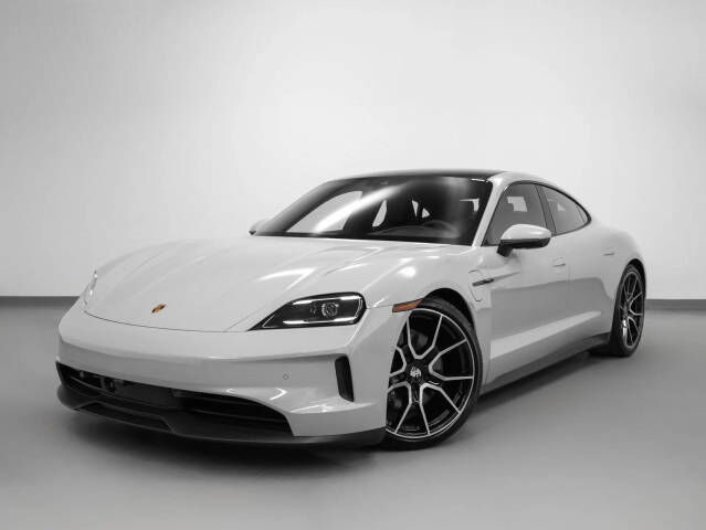 2025 PORSCHE Taycan