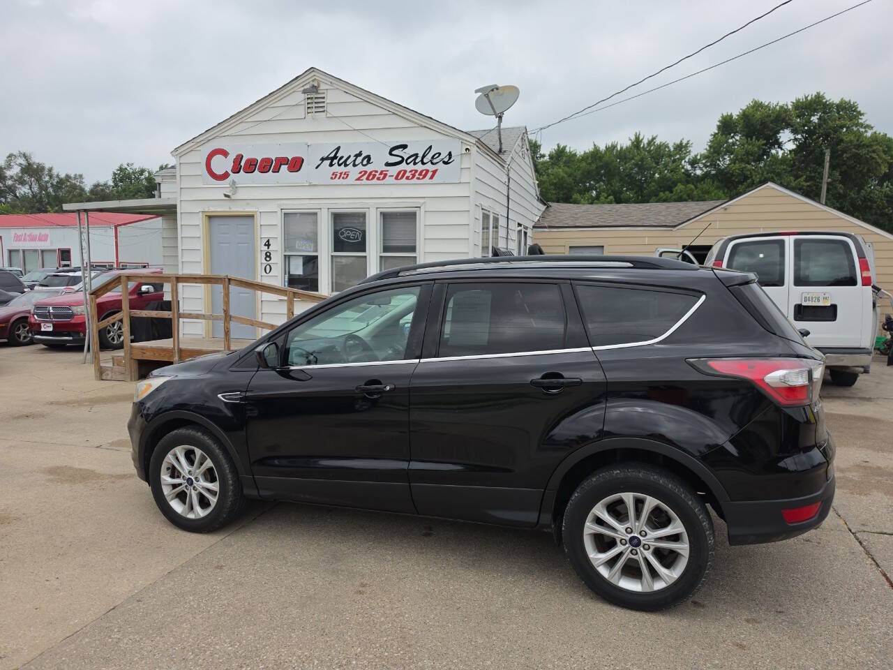 2017 FORD Escape