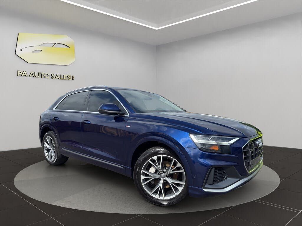 2020 AUDI Q8