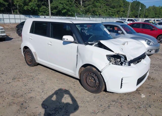 2015 TOYOTA SCION
