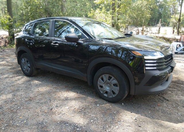 2025 NISSAN Kicks
