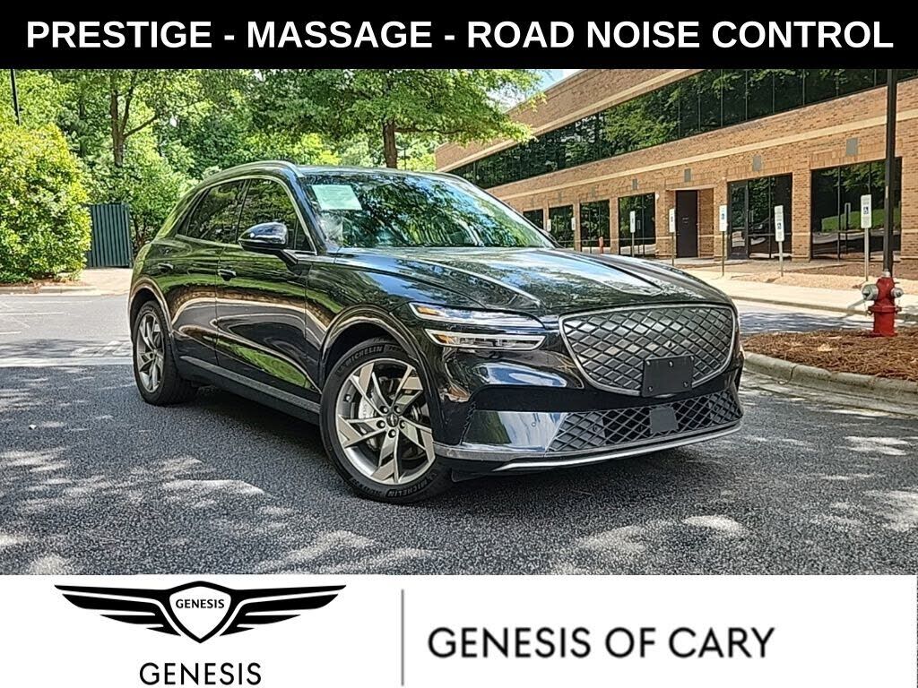 2025 GENESIS GV70