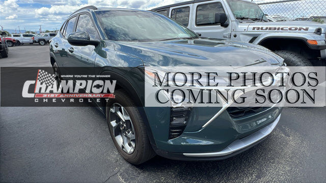2025 CHEVROLET Trax