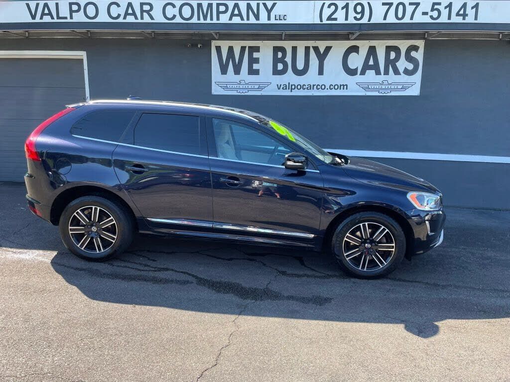 2017 VOLVO XC60