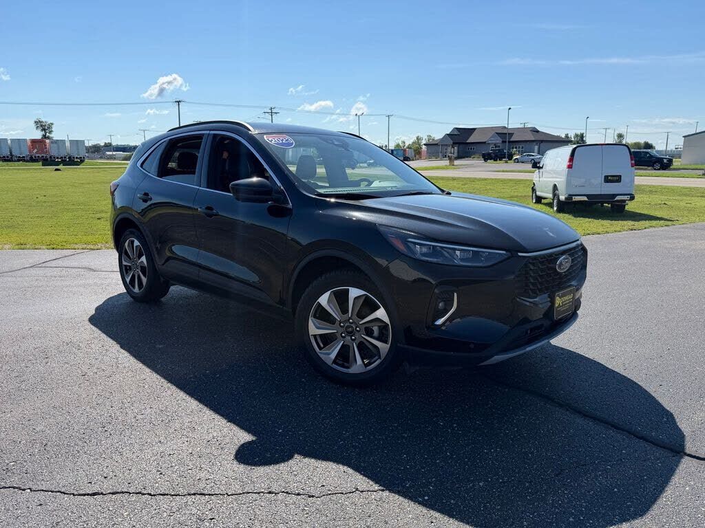 2023 FORD Escape