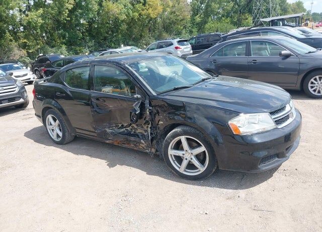 2013 DODGE Avenger