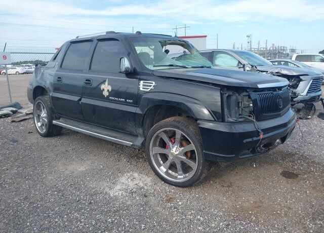 2005 CADILLAC Escalade