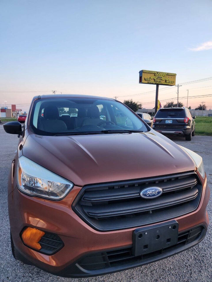 2017 FORD Escape