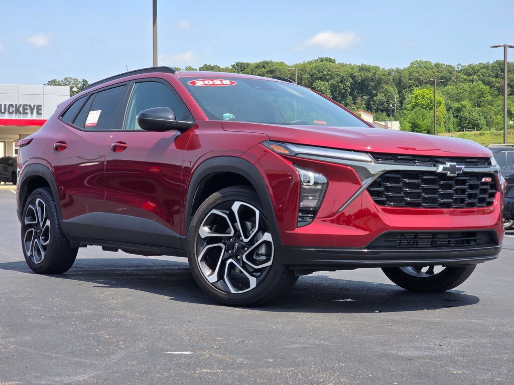 2025 CHEVROLET Trax