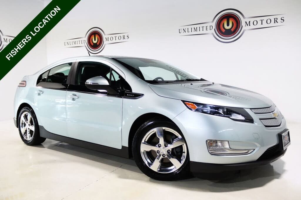 2013 CHEVROLET Volt