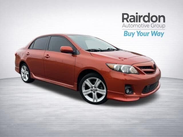 2013 TOYOTA Corolla