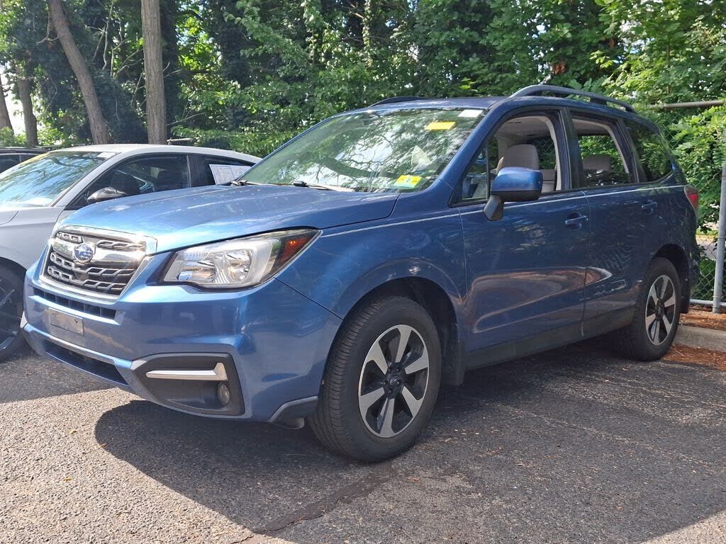 2017 SUBARU Forester