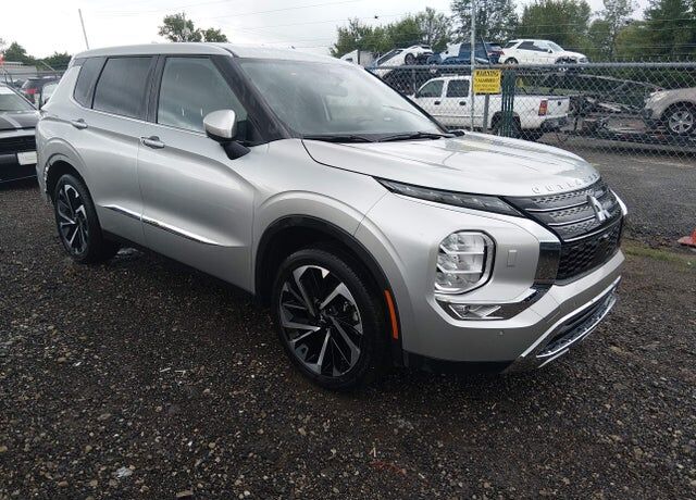 2022 MITSUBISHI Outlander