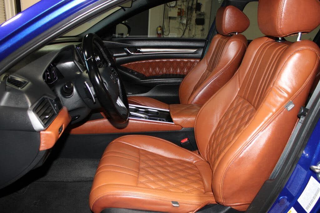 2020 HONDA Accord