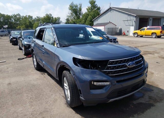 2021 FORD Explorer