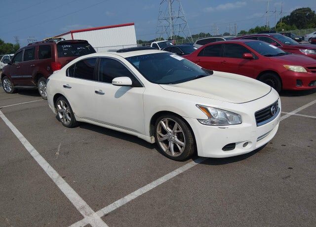 2012 NISSAN Maxima