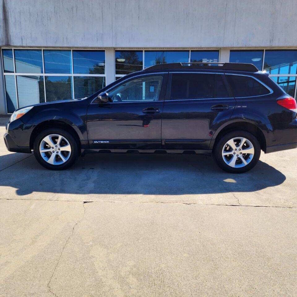2014 SUBARU Outback