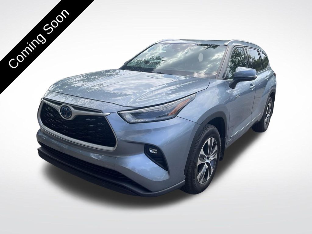 2021 TOYOTA Highlander