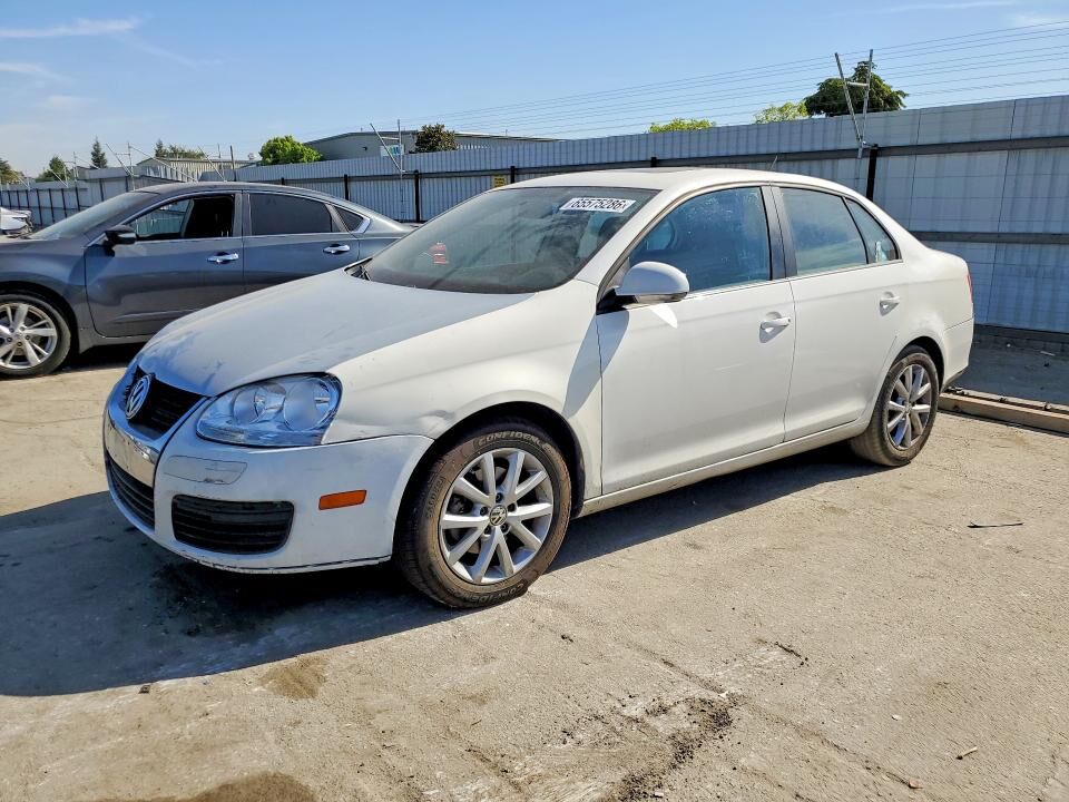 2010 VOLKSWAGEN Jetta