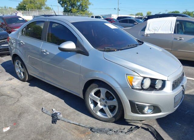 2013 CHEVROLET Sonic