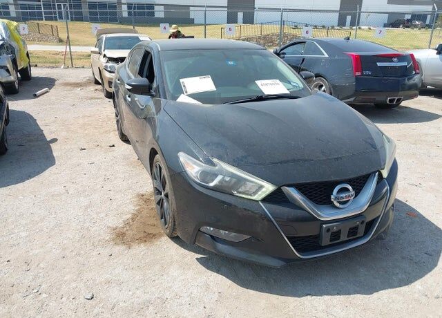 2017 NISSAN Maxima