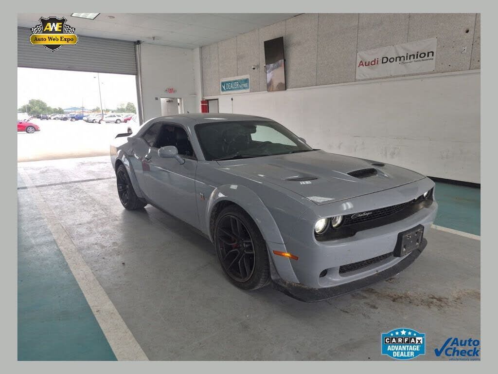 2021 DODGE Challenger