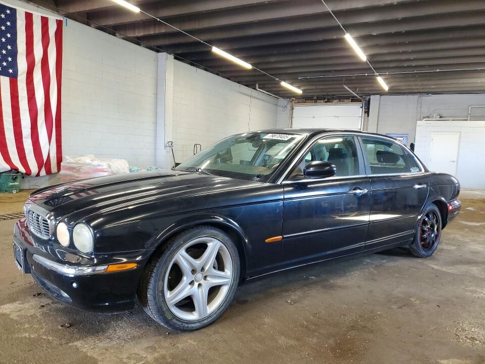 2005 JAGUAR XJ