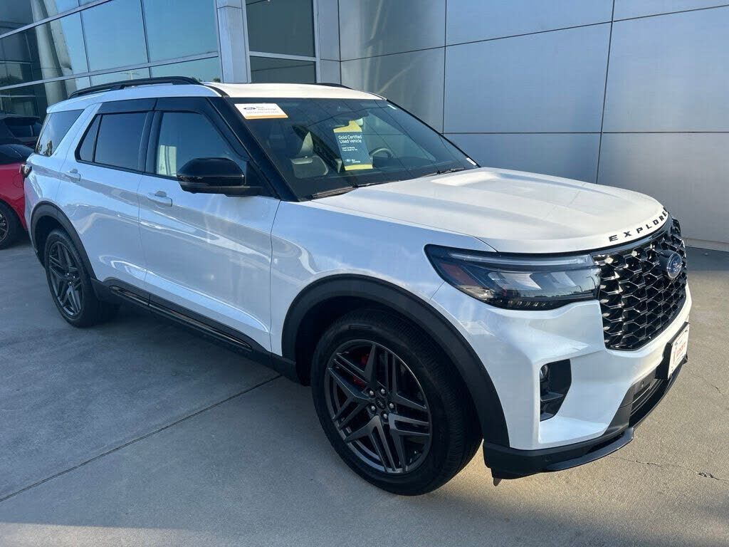 2025 FORD Explorer