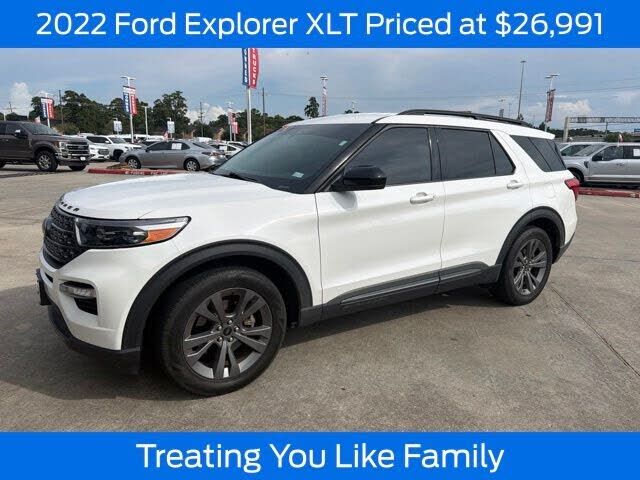 2022 FORD Explorer