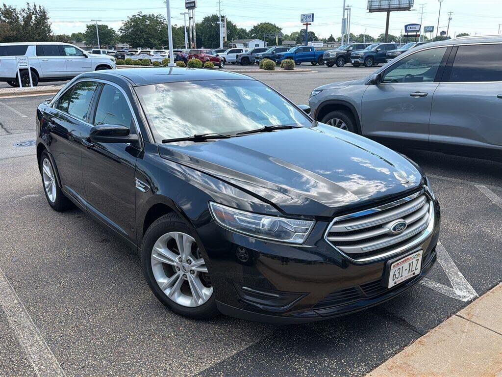 2015 FORD Taurus