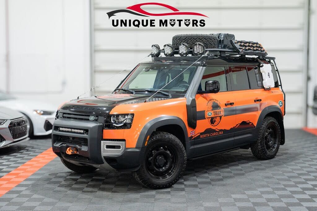 2022 LAND ROVER Defender