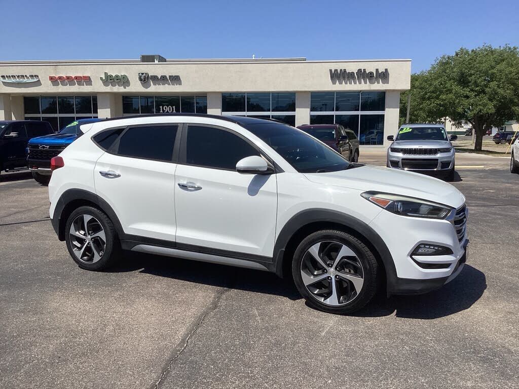2017 HYUNDAI Tucson