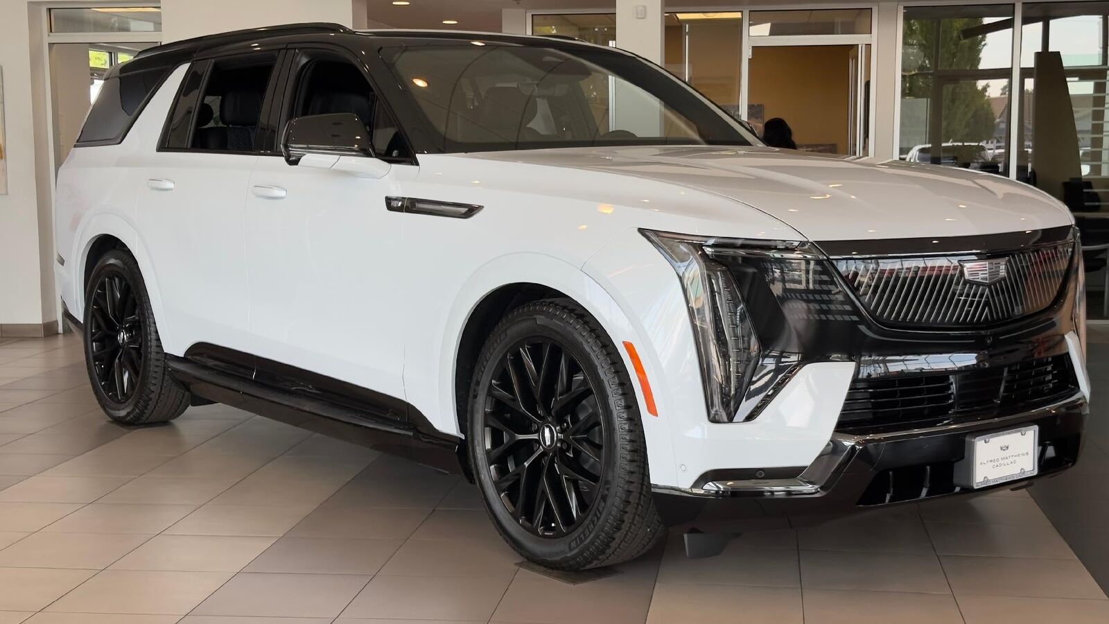 2026 CADILLAC Escalade IQL