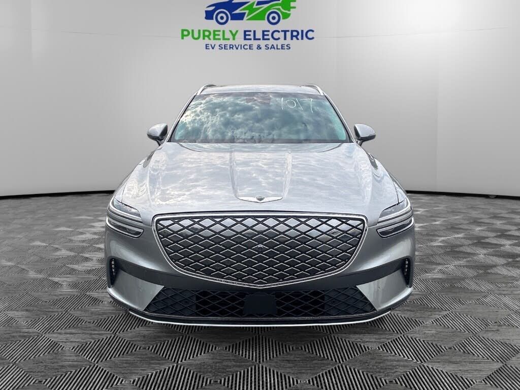 2023 GENESIS GV70