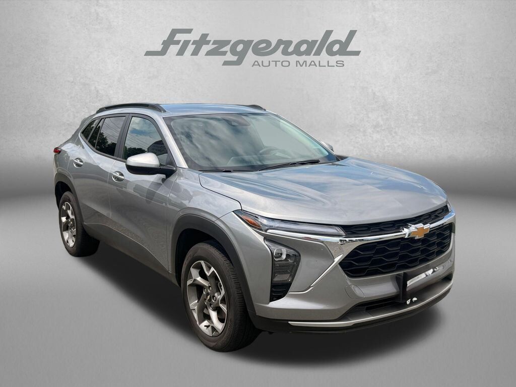2025 CHEVROLET Trax